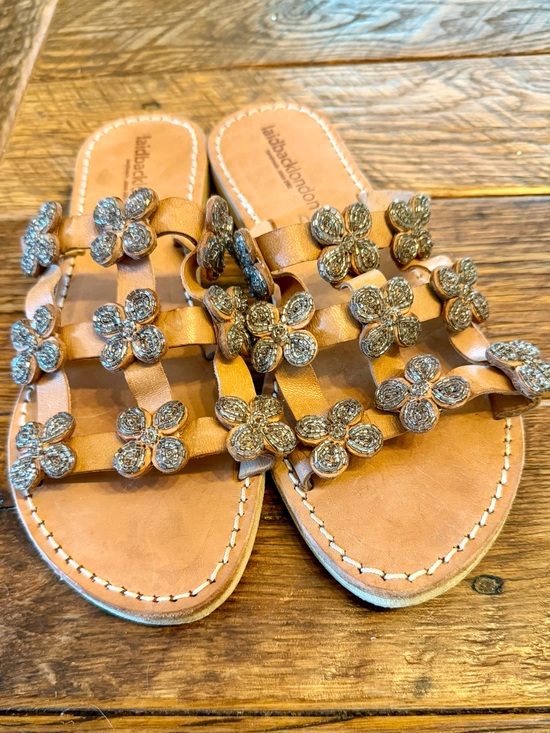 Anthropologie Shoes - Anthropologie Tan Leather Floral-Beaded Slide Sandals